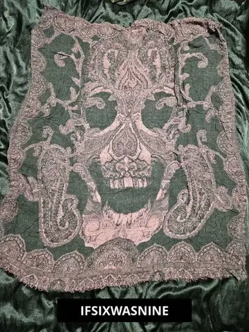 ifsixwasnine 스컬 페이즐리 스톨