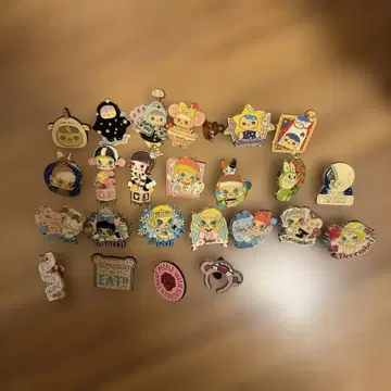 [popmart] 몰리 디모군 푸키 핀 배지 세트