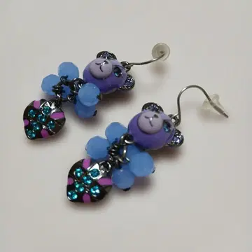 미사용 새상품 ANNA SUI 곰 모티브의 후크식 귀걸이 안나수이