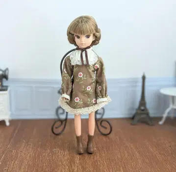 1536 [복각판 초대 리카짱] 브라운 꽃무늬 원피스 초대 리카짱 의류