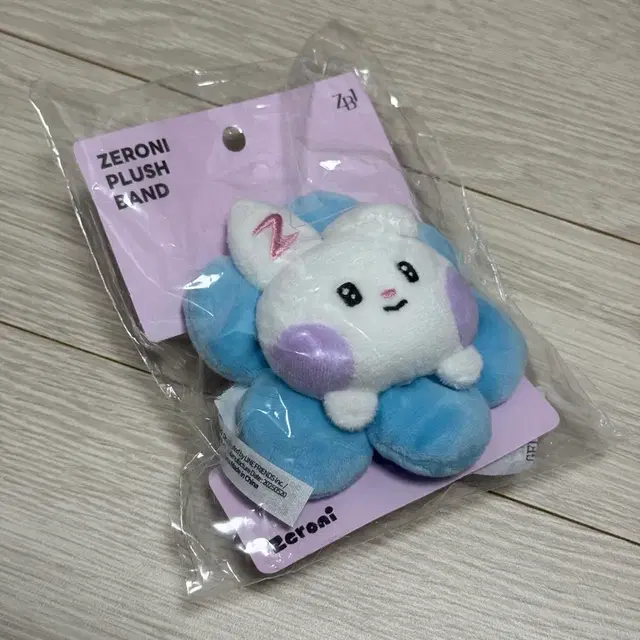 제로베이스원 제로니 플러시 밴드 유니니 응원봉 밴드