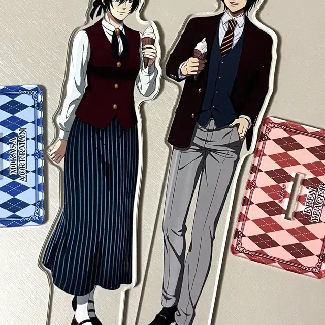 진격의 거인 에렌 미카사 아크릴 스탠드