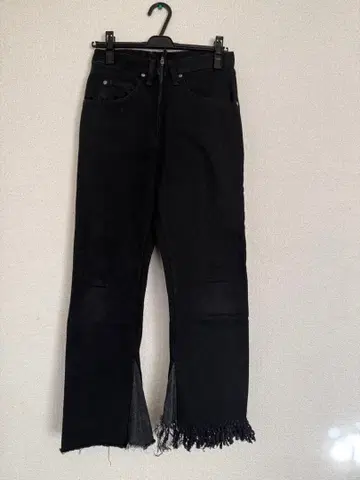 77circa 블랙 부츠컷 데님