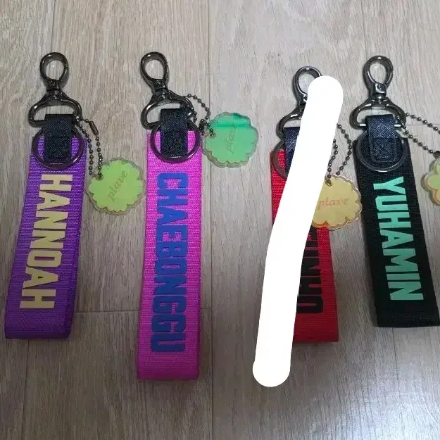 plave プレイブ The 6th Summer ストラップキーリング ノア 新品【PLAVE】バンビ「THE 6TH SUMMER」ストラップキーリング - メルカリ