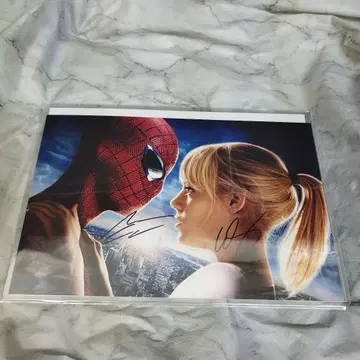 앤드류 가필드 & 엠마 스톤 친필 사인 포함 사진 스파이더맨