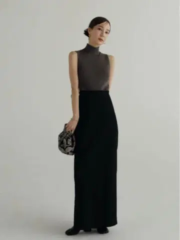 Louren 하이웨이스트 펜슬 스커트 블랙 [ 새상품 ]