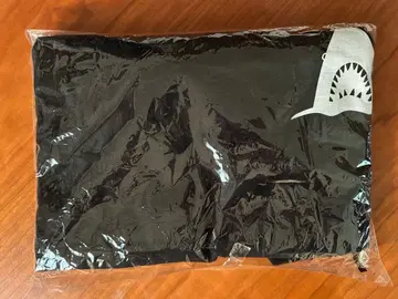 상어와 수영하는 T셔츠 블랙 S