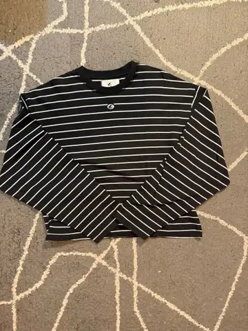 scuffers 7부 소매 티셔츠 블랙 화이트 스트라이프