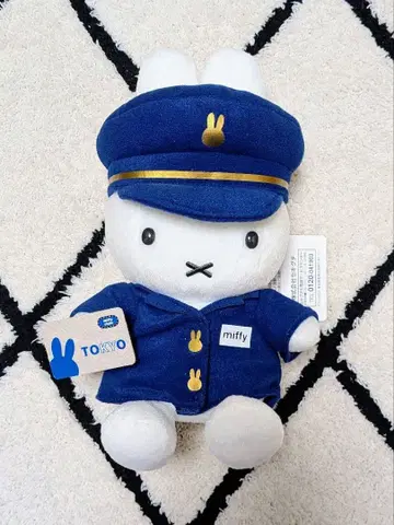 도쿄역 역장님 미피 봉제 인형