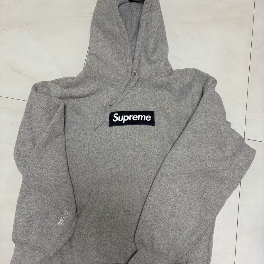 Supreme Box Logo Hoodie 21fw Charcoal on Bunjang Global Site.