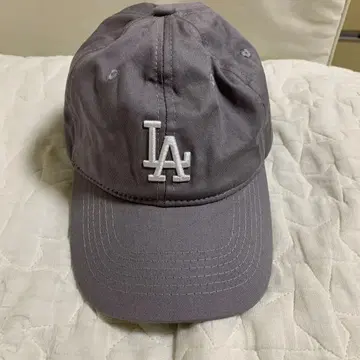 LA 로고 그레이 야구 모자