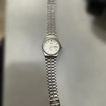 세이코 실버 웨이브 쿼츠 손목시계