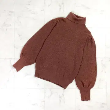 PESERICO 볼륨 슬리브 터틀넥 니트 브라운 38*MD265
