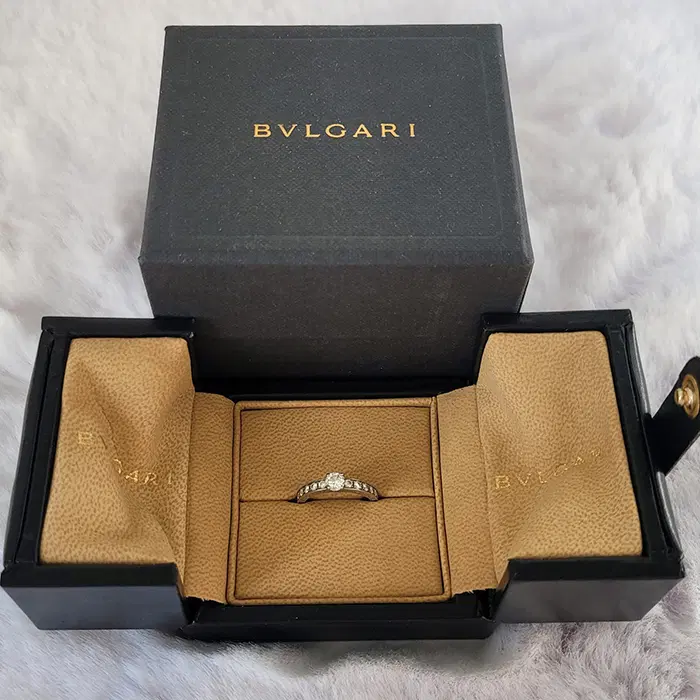 불가리 0.30ct 다이아 베네치아 반지 9호 사진 3