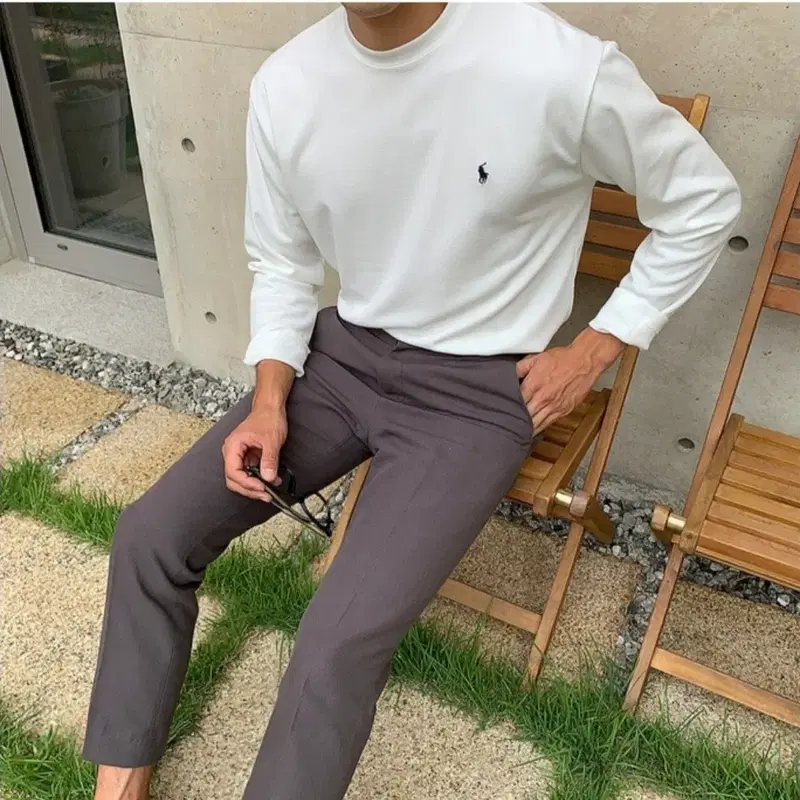 화이트 긴팔 롱슬리브