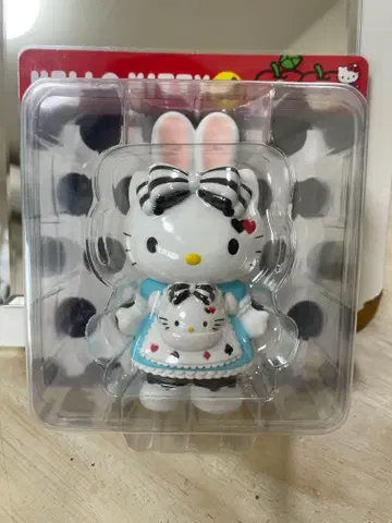 헬로키티 50주년 Happy 제일복권 A상 피규어