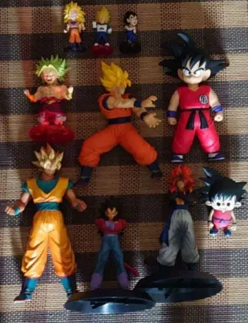 드래곤볼 피규어 10체+잡화(가챠+게임 혜택)