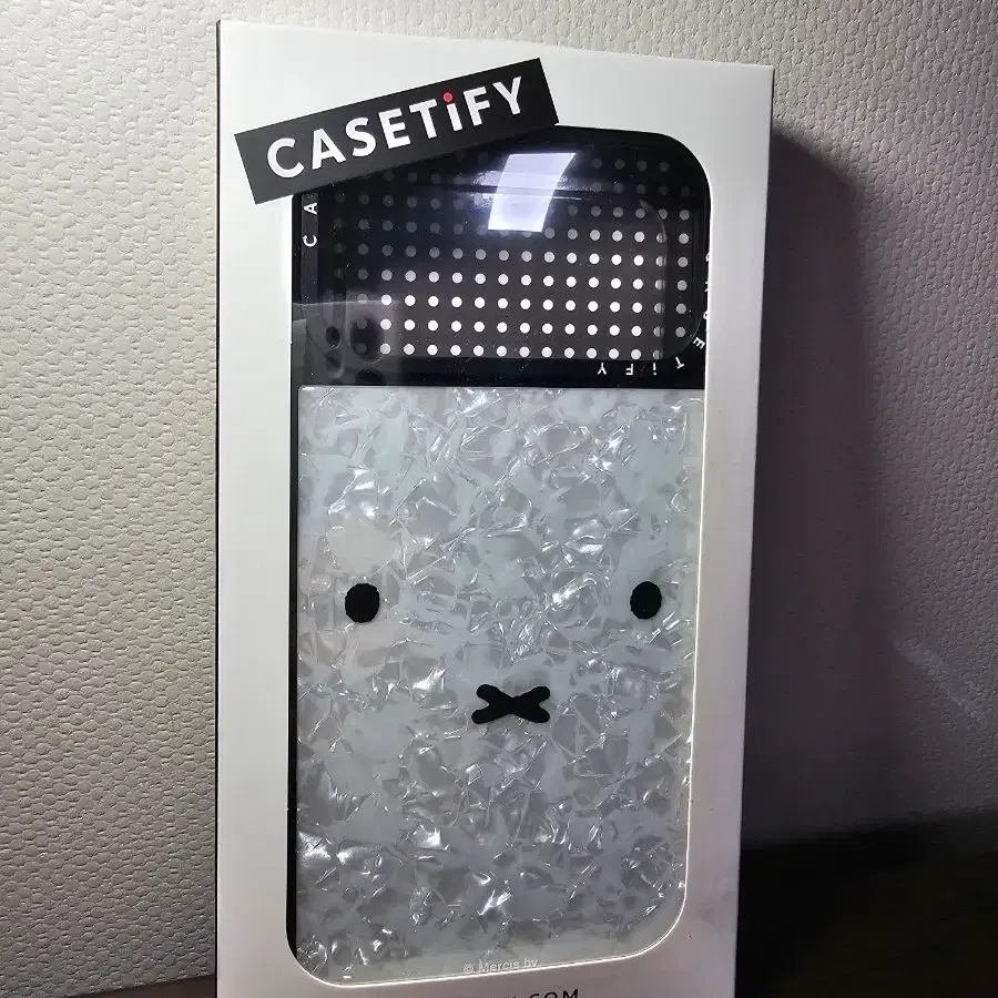 Casetify Maison Kitsune iPhone Case 17 Pro Max on Bunjang Global Site.