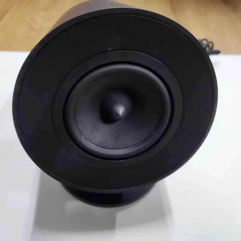 THX SPATIAL AUDIO 레이저 놈모 LEFT 스피커