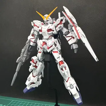 반다이 HG UC 유니콘 건담 디스트로이 모드 페인팅 완성품