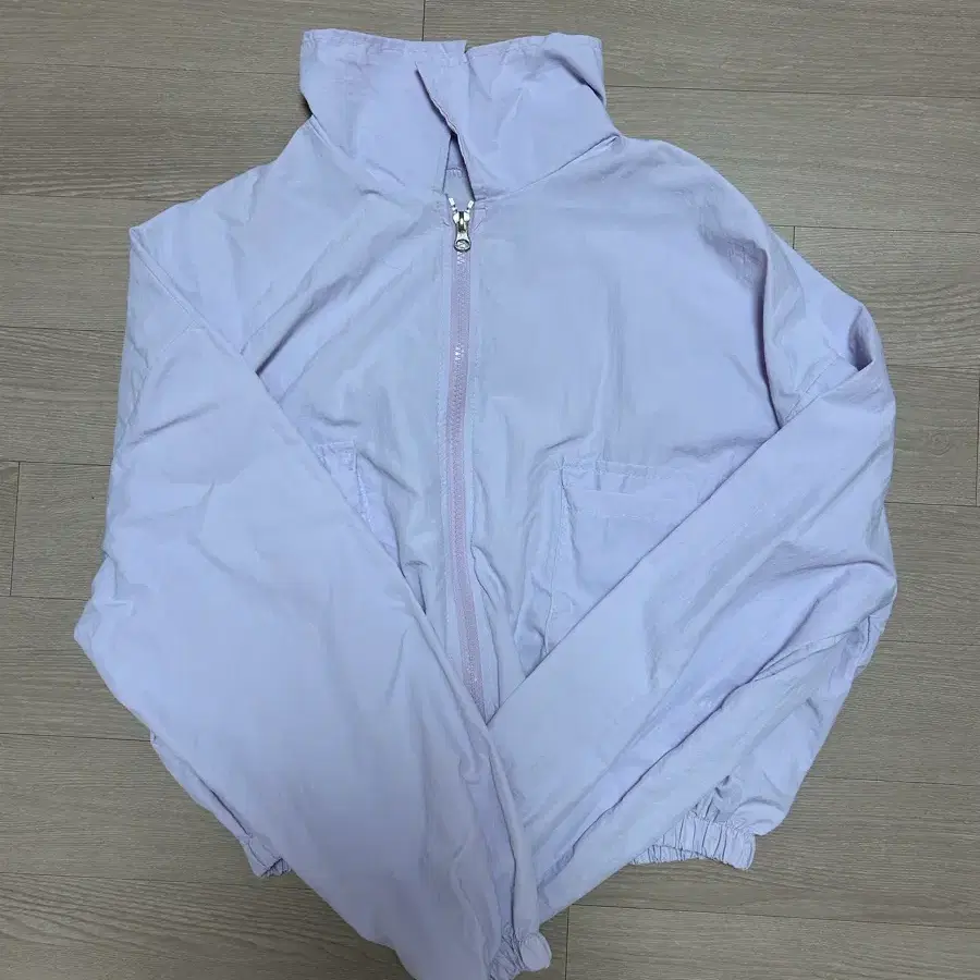 アイドル lesserafim popup 2024 CROP WIND BREAKER not worn] le sserafim 2024 pop up Crop Windbreaker #르세라핌,#르