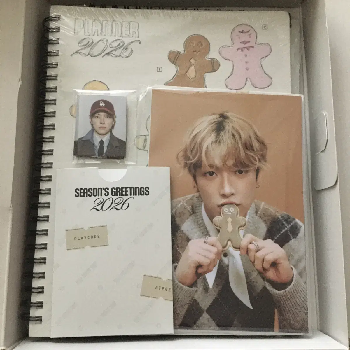 Ateez UNIT 2025 seasons greetings yes24 gift seonghwa&san #에이