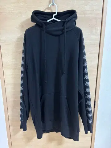 [최종 가격 인하] ANTON LISIN 후드티