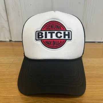 Genuine BITCH 트래커 캡