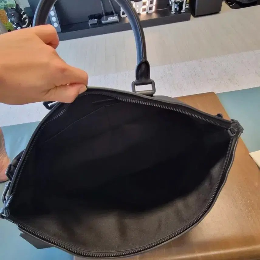 루이비통 락 잇 토트 사진 6
