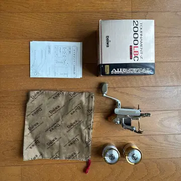 다이와 TOURNAMENT Z 2000 LBC 여분 스풀 포함