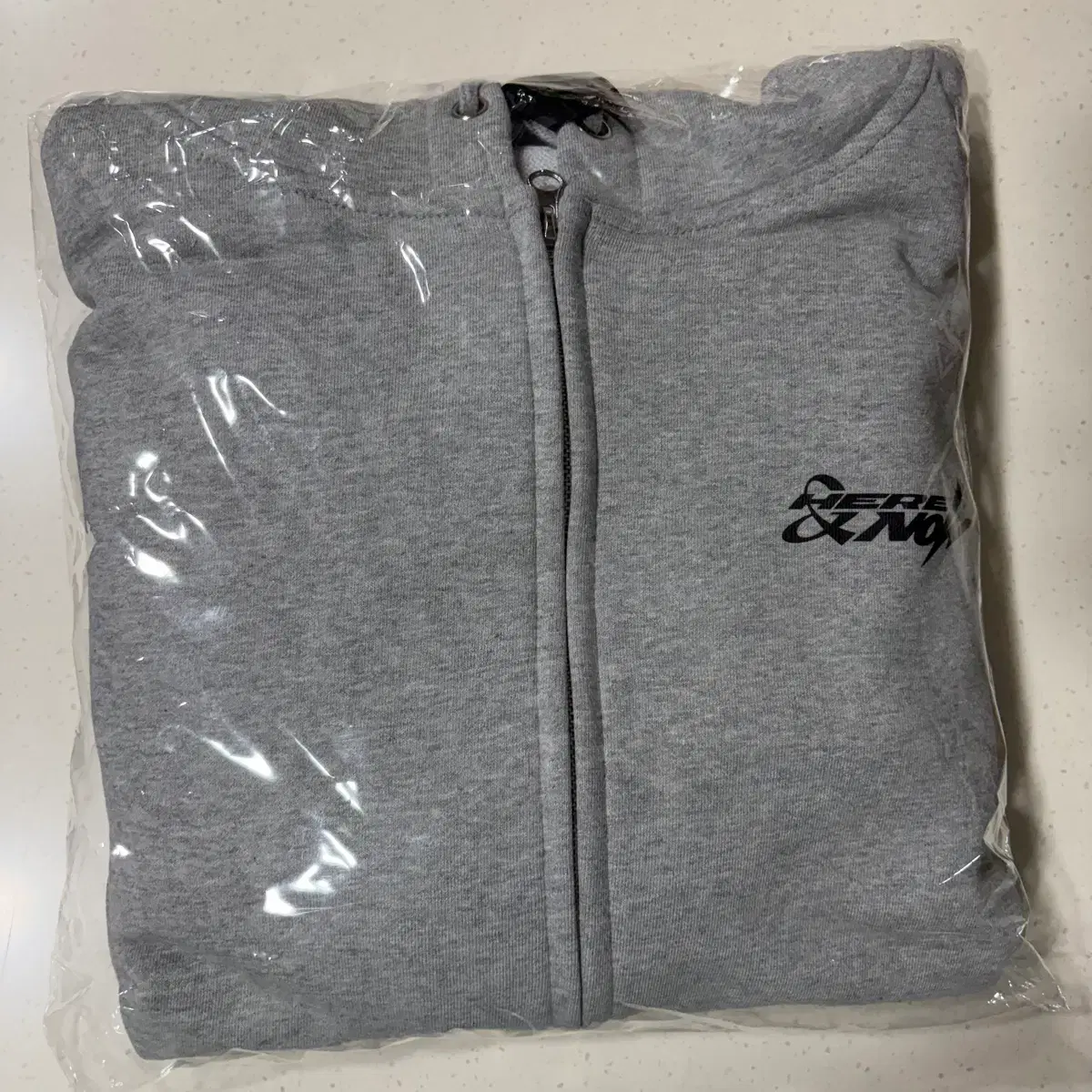 Zb1 hoodie sealed / [HERE&NOW] HOODIE hoodie | Bunjang Global