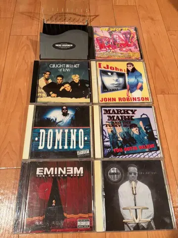 에미넴/도미노/MC 해머/존 로빈슨 등 CD 7점 세트 CD 랙 포함
