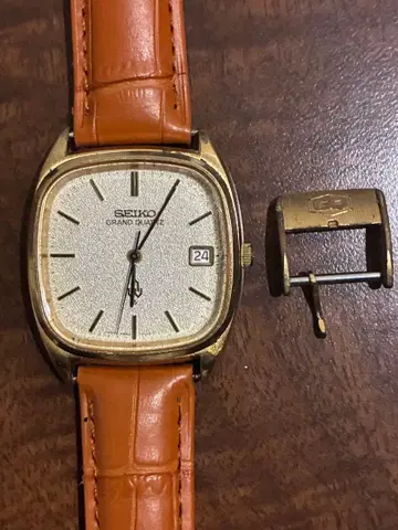 SEIKO 그랜드 쿼츠 손목시계 작동 중 하자품 정품 비죠 포함