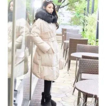 [ 새상품급 ] Rady 퍼 파이버 다운 코트 오버 사이즈 벨트 포함