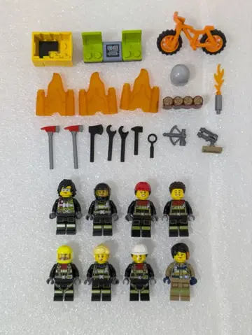 No.125 레고 시티 미니 피규어 8체 소방관 레스큐 마운틴 바이크