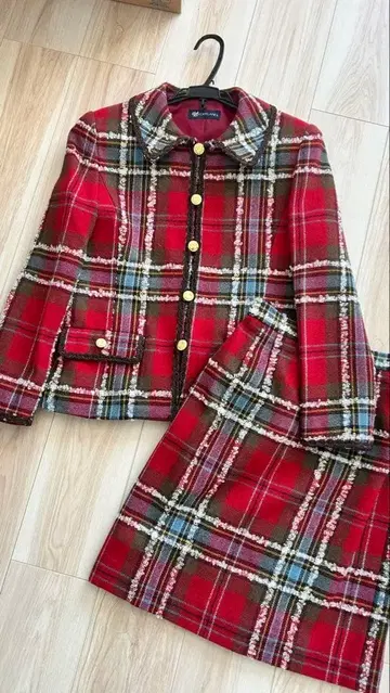 YORKLAND 요크랜드 체크 수트 보아