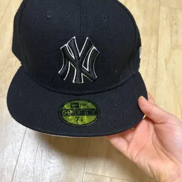 뉴에라 59fifty 블랙 MLB 캡모자 7 1/4 | 브랜드 중고거래 플랫폼