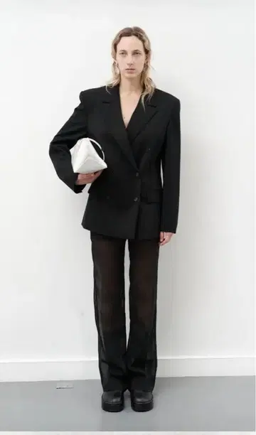 할인 AMOMENTO 아모멘토 시어 스트레이트 팬츠