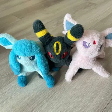 포켓몬 쿠타쿠타탓타 3체 세트 글레이시아 에브이 블래키 택 없음