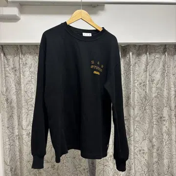 IAB STUDIO OSAKA 긴팔 티셔츠 블랙 한국