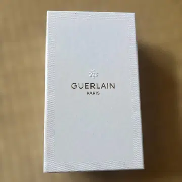 GUERLAIN PARIS 기프트 상자와 샵 봉투 세트