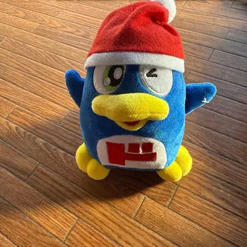 [돈키호테] 산타 모자의 파란 펭귄 봉제 인형