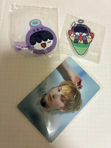 txt 후무냐린 헤어핀, 배지, 휴닝카이토 포토카드