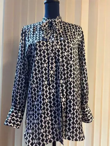 조셉 다이애그널 프린트 블라우스