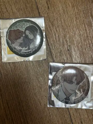 시든 꽃에 눈물을 캔뱃지