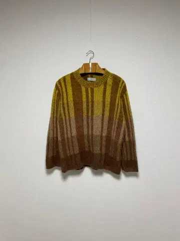 amachi. Vertical Gradation Knit 아마치 니트