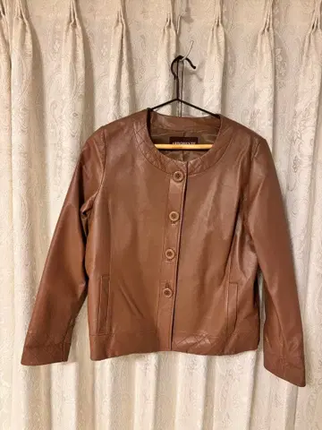 주말 한정 할인 새상품급 [ ARBORENTE ] 알보렌테 숏 가죽 자켓