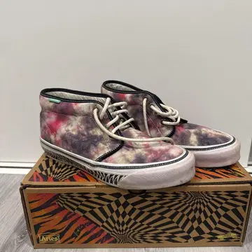 Aries x VANS 콜라보 스니커즈