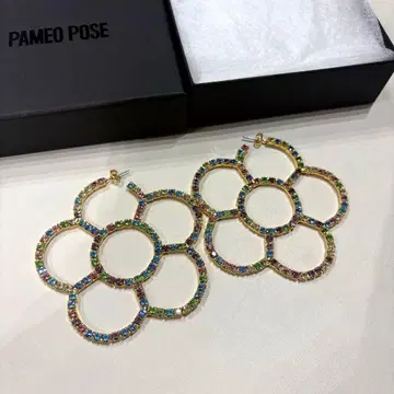 PAMEO POSE 메리 퀀트 귀걸이