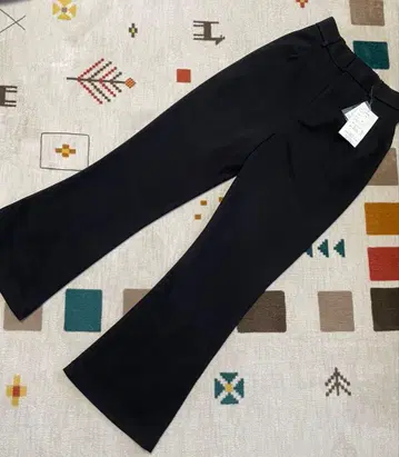 새상품 고베 레터스 페이크 울 세미 플레어 팬츠 M